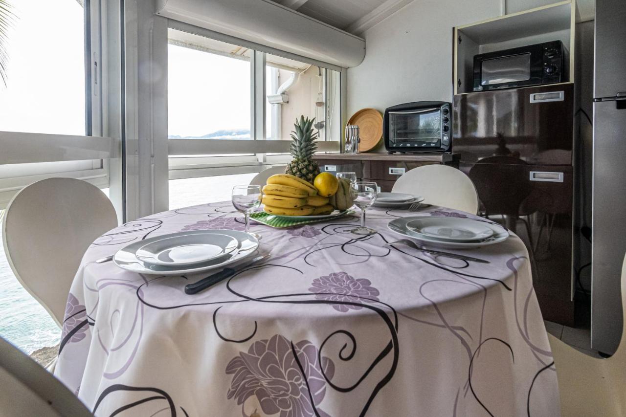 Studio En Duplex , Face A La Mer 르 고지에 외부 사진
